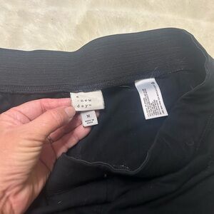 Women’s black leggings